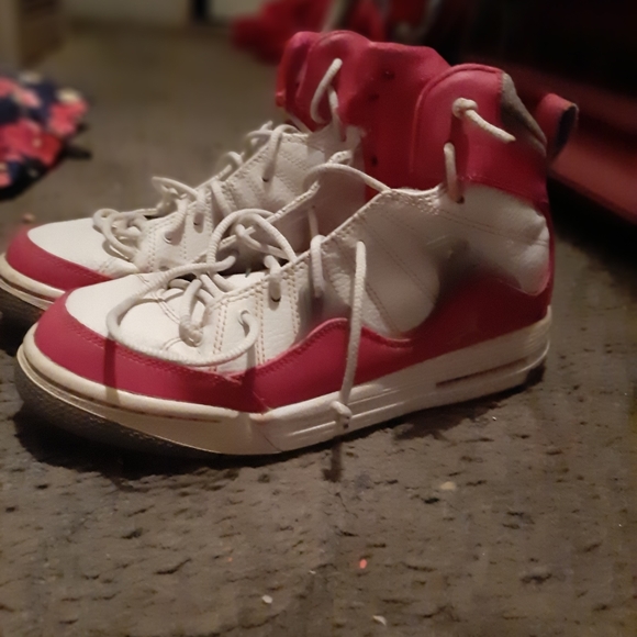 Shoes - Picture 1 of 1